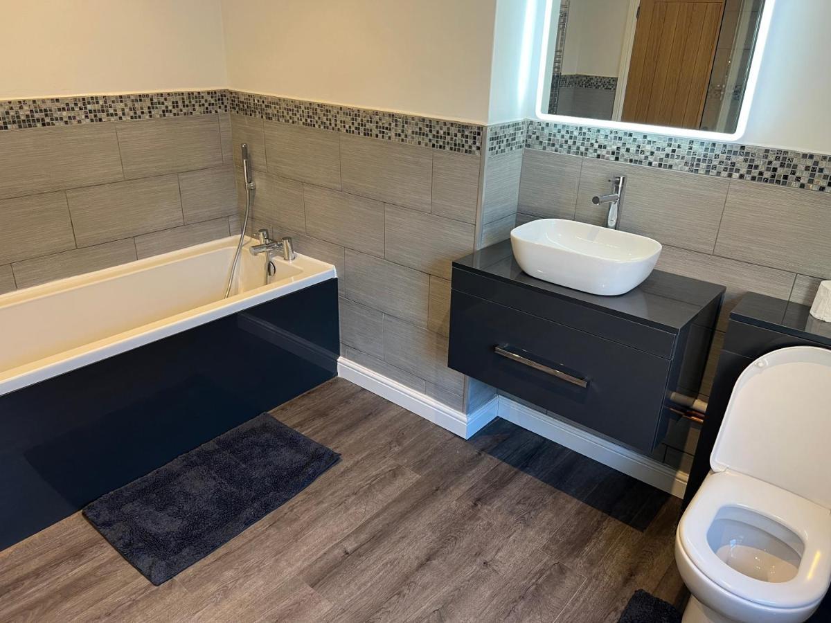 Luxury 2 Bed Apartment Great Location Stoke-on-Trent Exterior foto