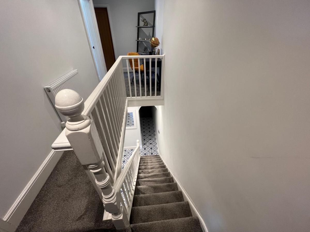 Luxury 2 Bed Apartment Great Location Stoke-on-Trent Exterior foto